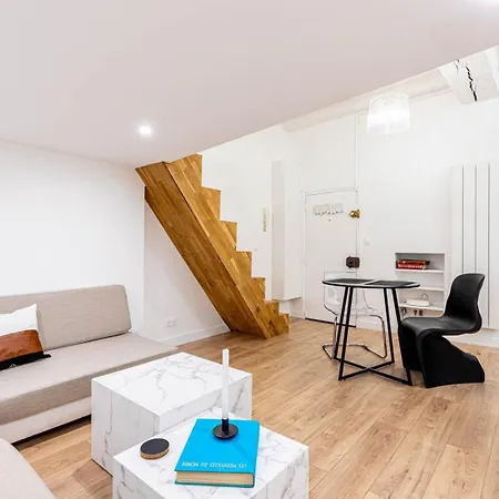 Guestready: Designer In The Heart Of Marais Paříž