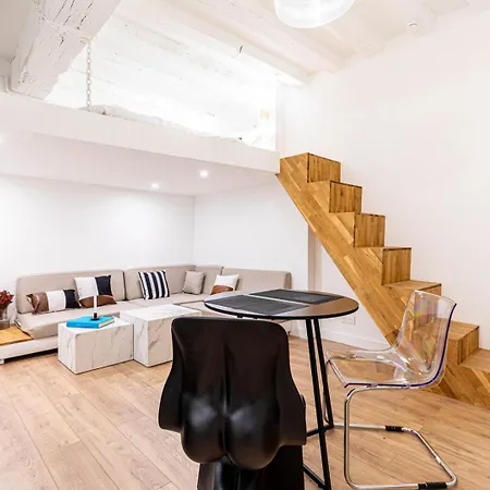 Guestready: Designer In The Heart Of Marais Paříž