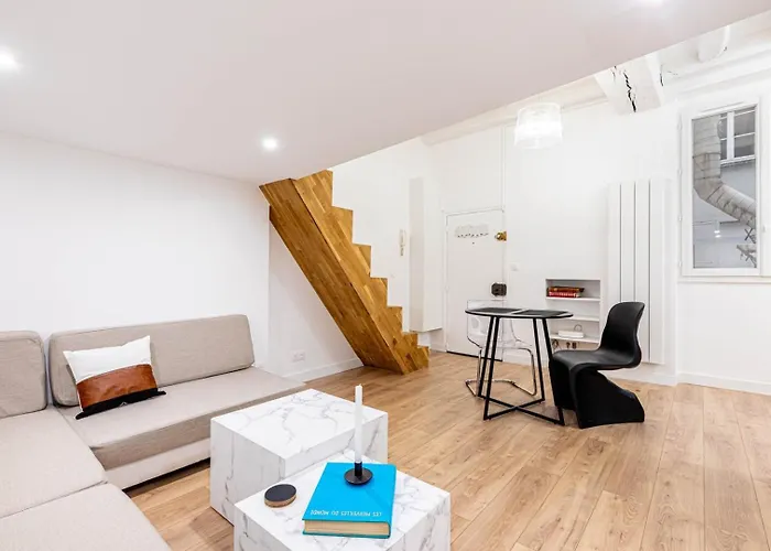 Guestready: Designer In The Heart Of Marais Paris