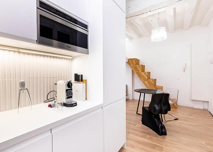 Guestready: Designer In The Heart Of Marais Apartment