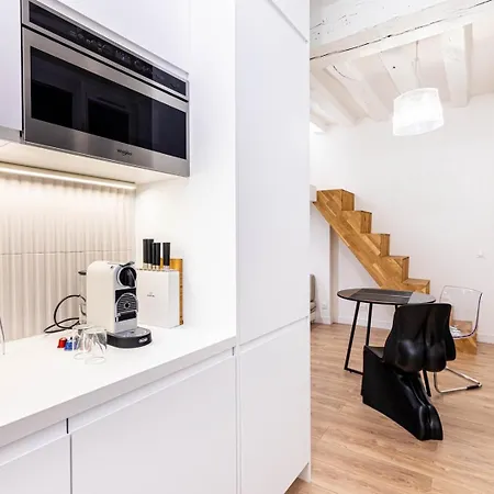 Guestready: Designer In The Heart Of Marais Appartement